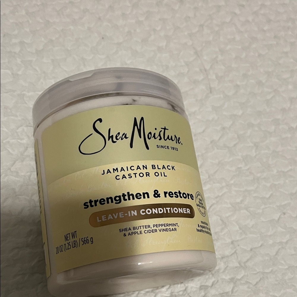 NWT Shea Moisture Leave in Conditioner Castor Oil